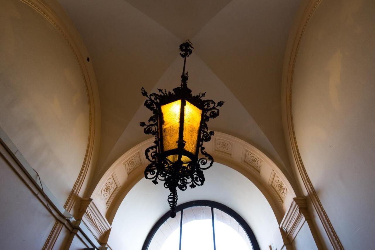 Elegant Apartment With Buda Castle View Budapest Extérieur photo